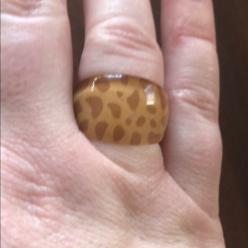 🦒 Ring 🦒 - Picture 3 of 3